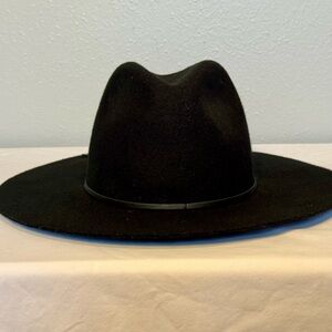 Banana Republic Ladies M/L Wool Wide-Brimmed Fedora Hat, Jet Black, Never Worn